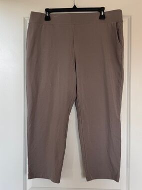 J. Jill affinity French terry Crop Pants in Taupe